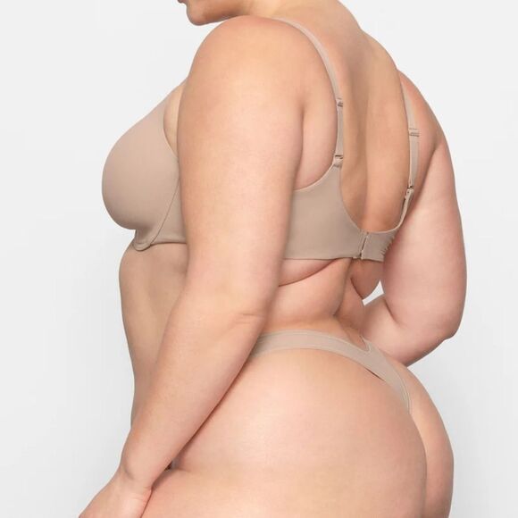 SKIMS FITS EVERYBODY T-SHIRT BRA MICA‎ 32C NWT - Picture 3 of 9